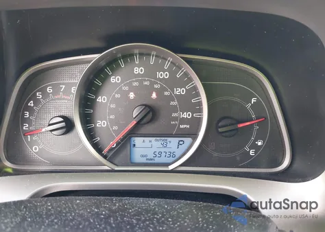 2013 Toyota Rav4 Xle z USA, uszkodzony, nr VIN JTMRFREV0D5016528